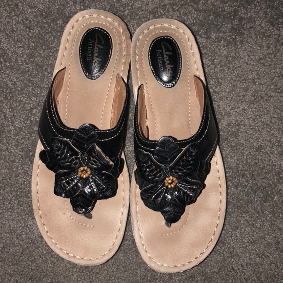 clarks shoes flip flops